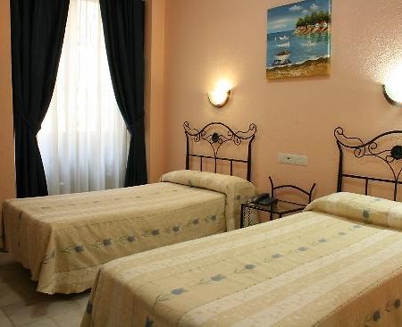 Hostal El Triunfo Córdoba Buitenkant foto
